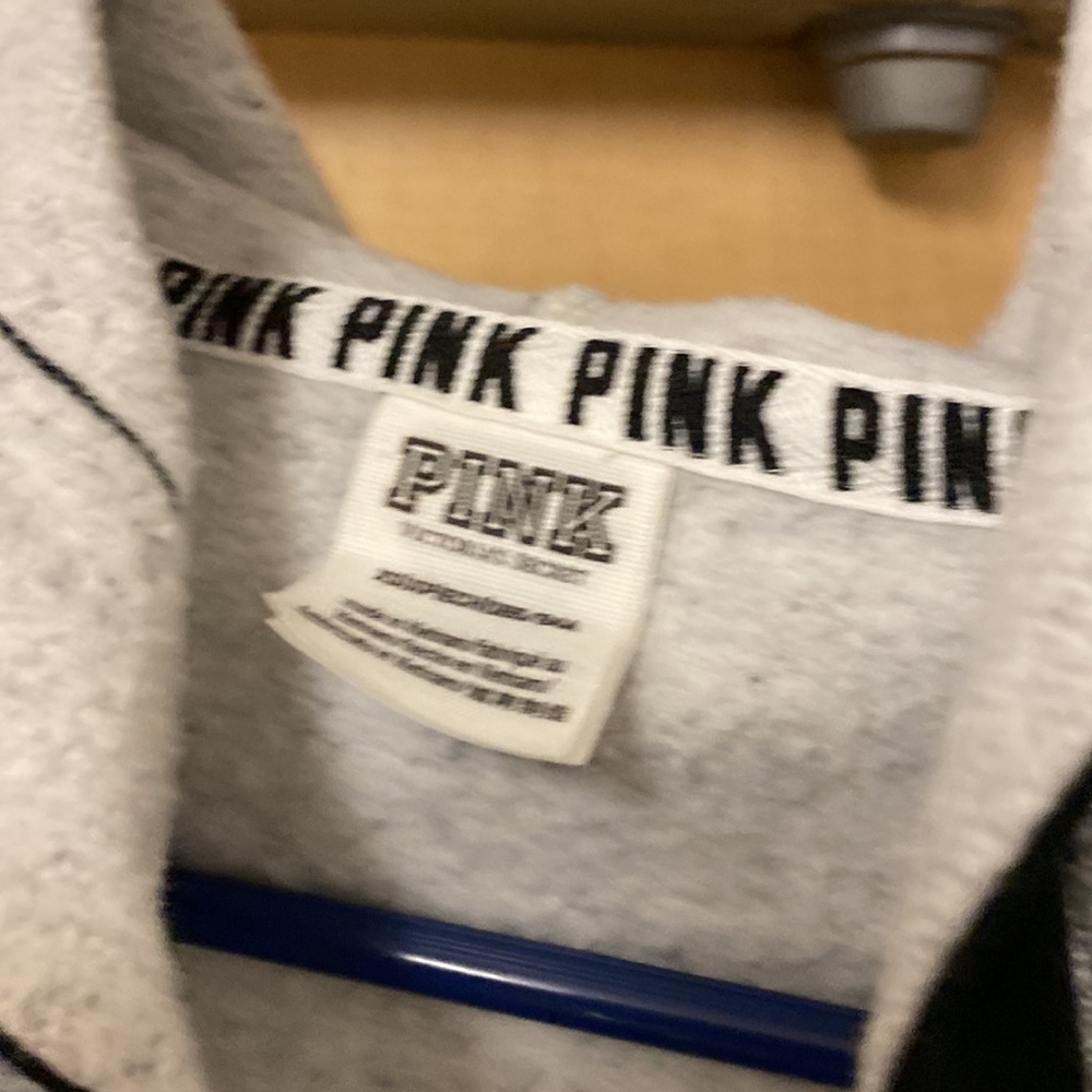 Pink Victoria Secret - Picture 2 of 7